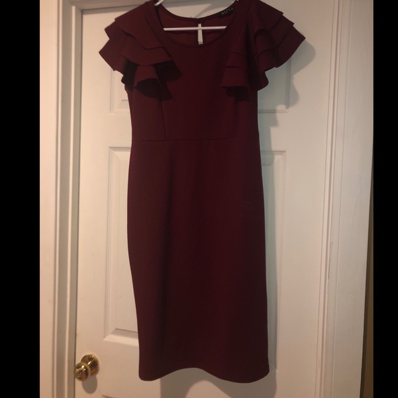 Dresses & Skirts - Dress